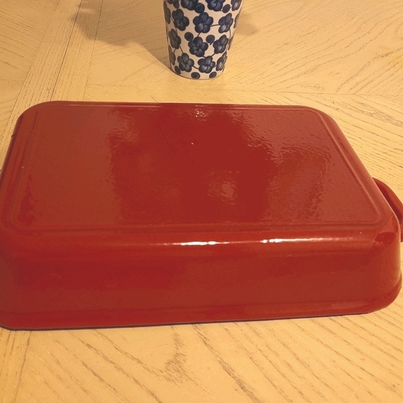 Red Cast Iron Pot & Dish Bundle with Basting Brush - Picture 3 of 6